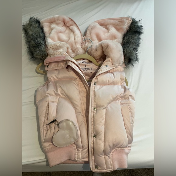 Talula duck down/feather puffer vest, pink, size S, grey fur hood, soft plushy - Picture 2 of 8